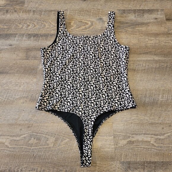 NWT BANANA REPUBLIC | Scoop-Neck Thong Bodysuit Leopard Print | Sz. M - Picture 7 of 7